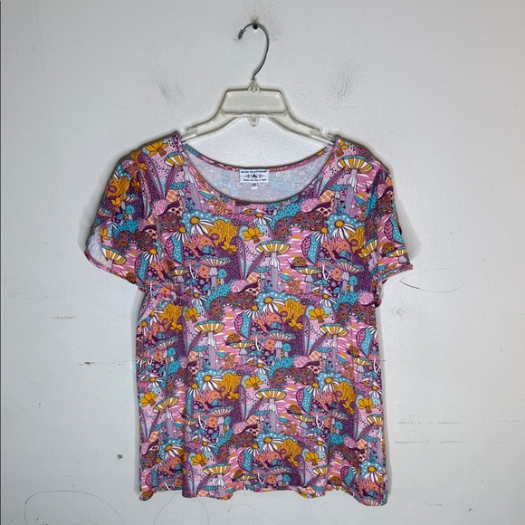 Blue Platypus Tops - Blue Platypus Colorful Graphic Women's Top Size 1X